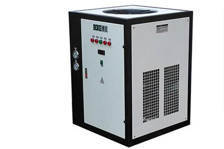 買風冷箱式冷水機時遇到低報價應該怎么辦？
